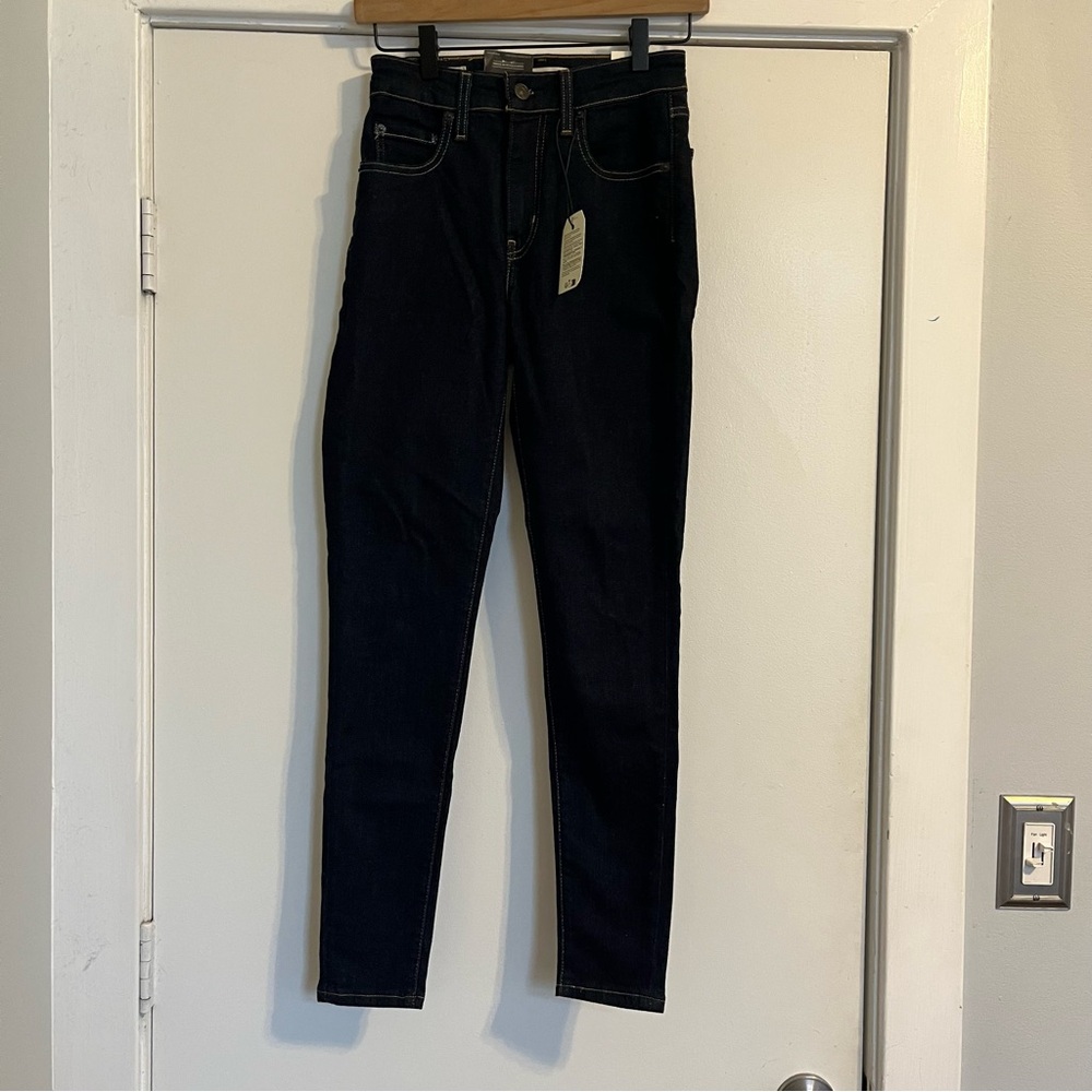 Levi's 721 high-rise skinny jeans Women's 25 Dark Blue Jeans NWT